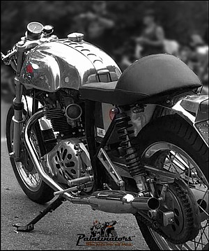 Dresda Triumph Bonneville